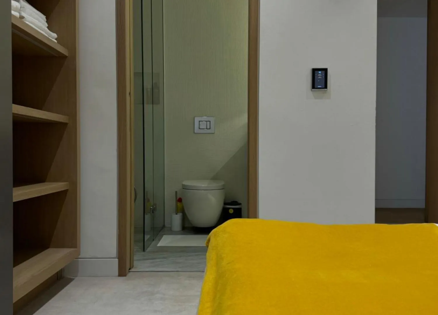 Spacious 3 Bedroom 3 Bathroom Apartment Near Tower Bridge Londyn