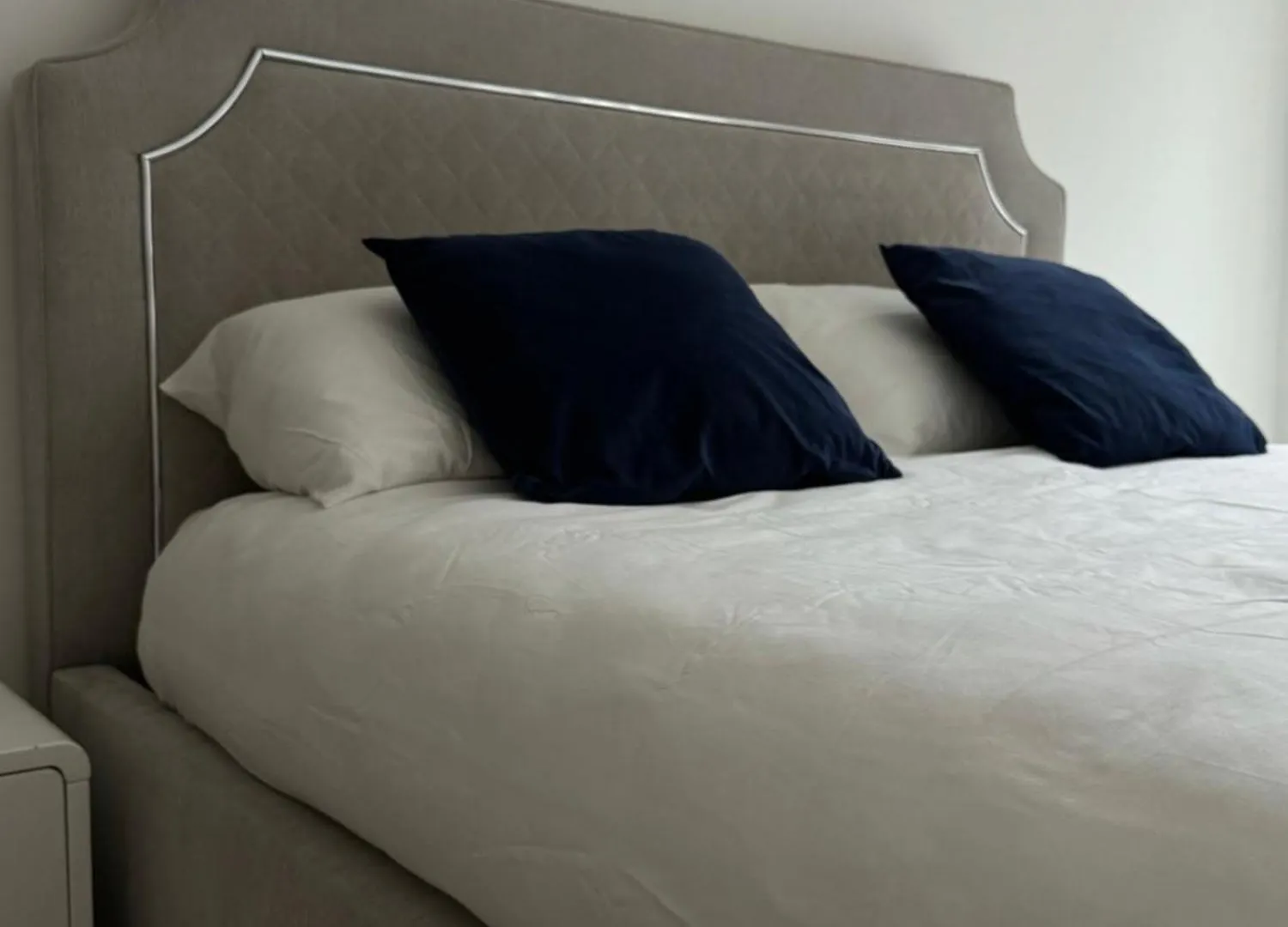 Spacious 3 Bedroom 3 Bathroom Apartment Near Tower Bridge Londyn 0*,  Wielka Brytania