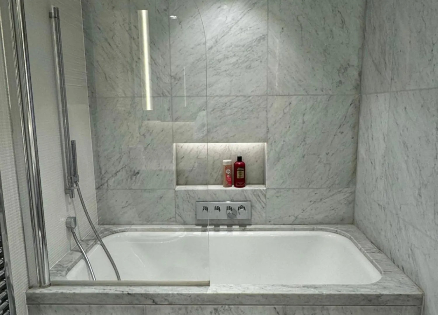 Spacious 3 Bedroom 3 Bathroom Apartment Near Tower Bridge Londyn Wielka Brytania